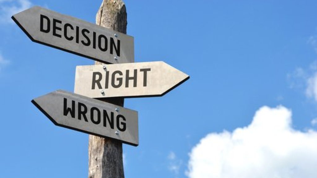 Decision Right Wrong Sign